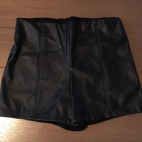 High waisted tight shorts (bundle) - Picture 5 of 5